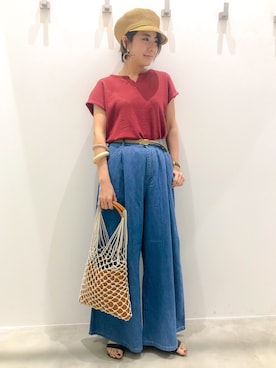 「LEPSIM（レプシィム）の2P ウッドバングル　837799（バングル/リストバンド）」を使った、minaさん（レディース・155cm）の春コーディネート