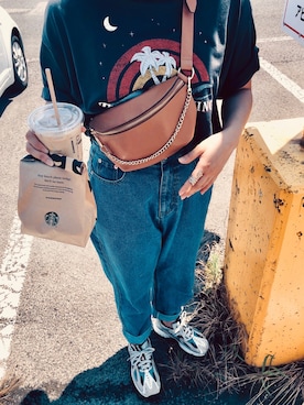 「moment+（モーメントプラス）のアイテム（Tシャツ/カットソー、グレー系）」を使った、MAYさん（レディース・162cm）の秋コーディネート