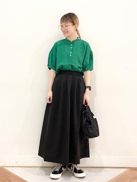 「coen（コーエン）の[接触冷感機能付き］ボリュームスリーブブラウス（シャツ/ブラウス、グリーン系）」を使った、coen よこやまさん（レディース・158cm）の夏コーディネート