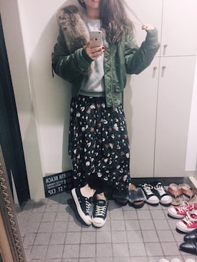 「A part by（アパートバイ）のアイテム（マフラー）」を使った、ERIKAさん（レディース・164cm）の冬コーディネート