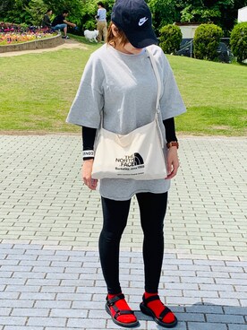 レギンス スパッツを使った 靴下 サンダル のレディース人気ファッションコーディネート Wear