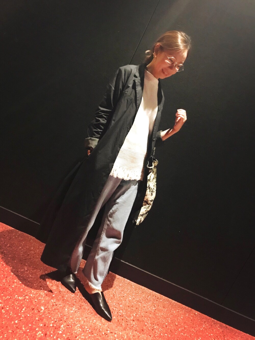 「私服」｜「initialのアイテム（Tシャツ/カットソー、ブラック系）」を使った、Maymayさん（レディース・150cm）の秋コーディネートの1枚目の写真