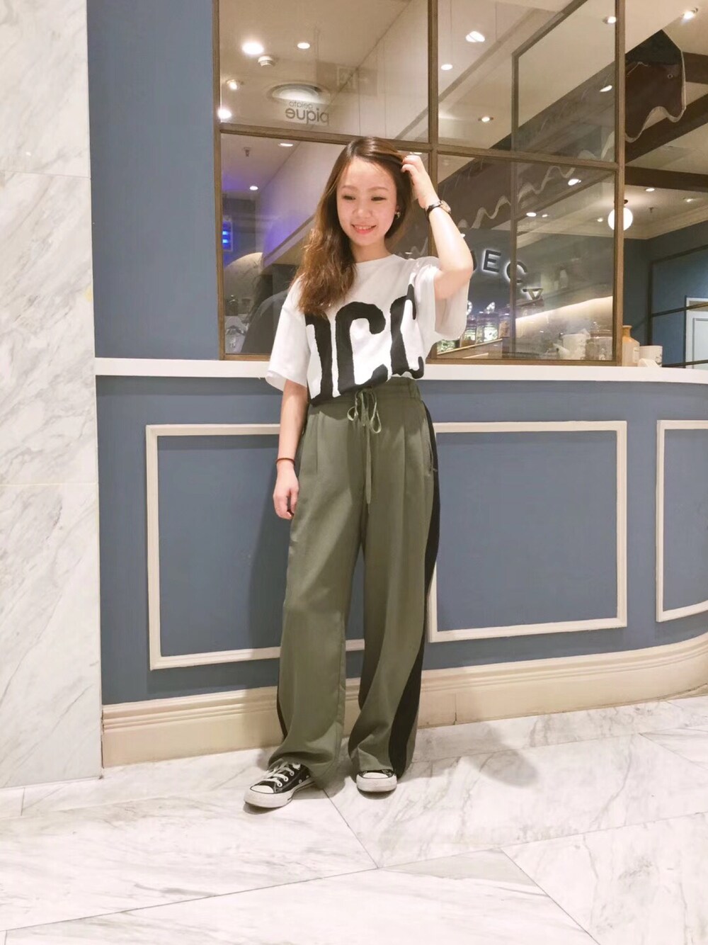 「LASUDのアイテム（チノパンツ、グリーン系）」を使った、Maymayさん（レディース・150cm）の冬コーディネートの1枚目の写真