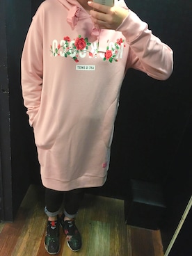 「ROCKCOCO（ロックココ）のアイテム」を使った、Doris Linさん（レディース・170cm）の冬コーディネート