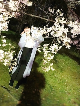 「ロングニット」｜「アイテム（その他アウター）」を使った、Eiさん（レディース・160cm）の春コーディネート