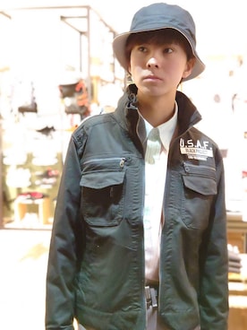 「スタッフセンバツ」｜「アイテム（ミリタリージャケット）」を使った、yu- sukeさん（メンズ・182cm）の冬コーディネート