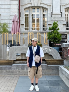 「plain-me（プレインミー）のアイテム（カーゴパンツ）」を使った、33さん（メンズ・155cm）の春コーディネート