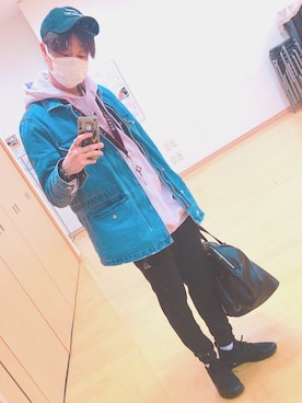 「GIVENCHY」｜「アイテム（デニムジャケット）」を使った、k.e.i..さん（メンズ・171cm）の春コーディネート