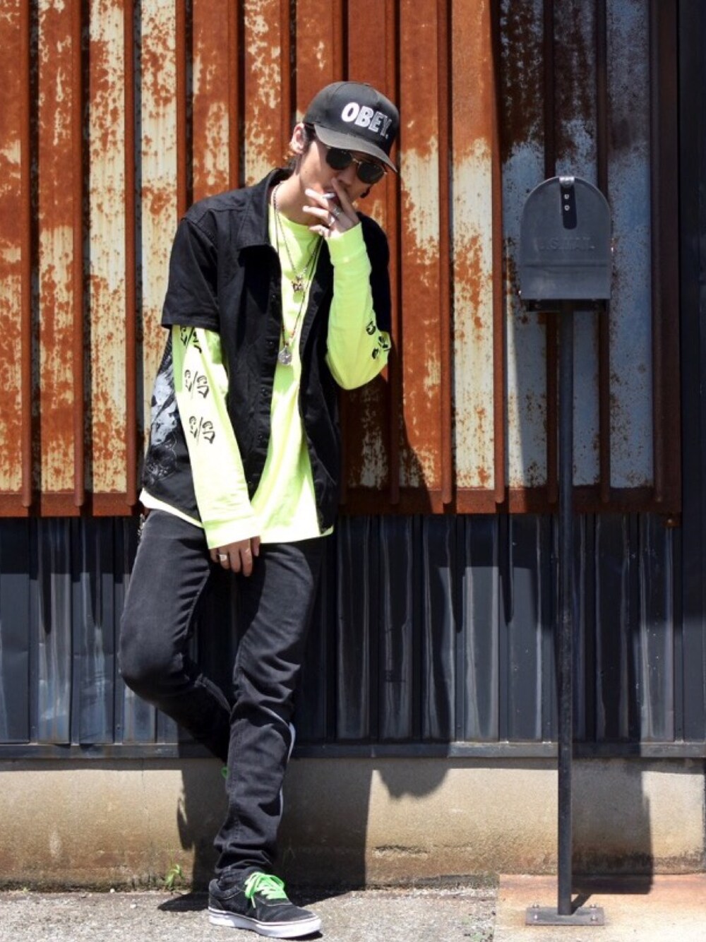 「street、streetstyle、ootd、シンプルコーデ、ゆるコーデ、ストリート、summer、夏コーデ」｜「OBEYのアイテム（キャップ、ブラック系）」を使った、Canvas Yoshikiさん（メンズ・177cm）の夏コーディネートの1枚目の写真