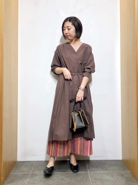 「URBAN RESEARCH（アーバンリサーチ）のコットンガウンワンピース（ワンピース）」を使った、くろみーさん（レディース・168cm）の春コーディネート