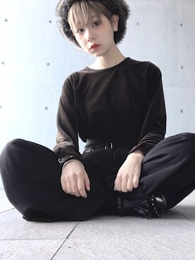 林﨑咲良さんの「【NINE】《STUDIOUS別注》ベルト付きワイドパンツ」を使ったコーディネート