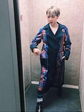 「リバーシブル」｜「アイテム（トレンチコート）」を使った、林﨑咲良さん（レディース・153cm）の秋コーディネート