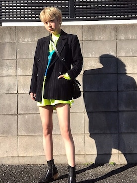 「SAINT LAURENT PARIS（サンローランパリ）のアイテム（ジャケット/アウター）」を使った、林﨑咲良さん（レディース・153cm）の春コーディネート