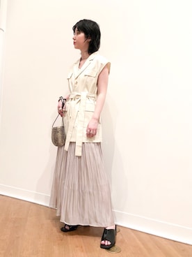 「KBF+（ケービーエフプラス）のアイテム（ベスト）」を使った、mocaさん（レディース・160cm）の春コーディネート