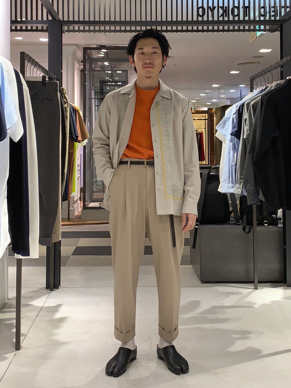UNITED TOKYO 畦フリーダムスリーブクルーネックニットサイズ2