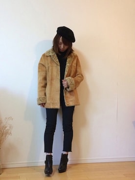 「レトロ」｜「アイテム（ムートンコート）」を使った、mikaさん（レディース・155cm）の冬コーディネート