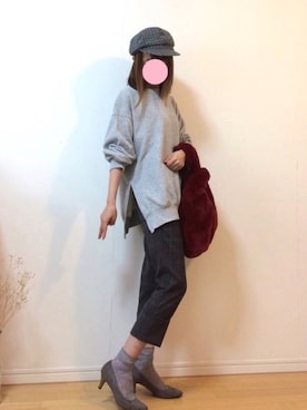 「グレー」｜「アイテム（フィギュア）」を使った、mikaさん（レディース・155cm）の秋コーディネート