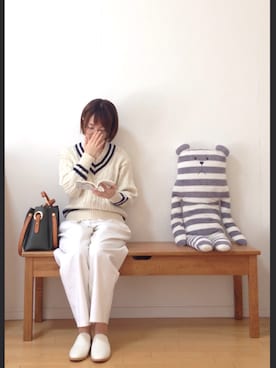 「オールホワイト」｜「アイテム（おもちゃ）」を使った、mikaさん（レディース・155cm）の春コーディネート