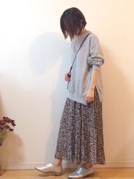 「おおぶりピアス」｜「アイテム（その他シューズ）」を使った、mikaさん（レディース・155cm）の秋コーディネート