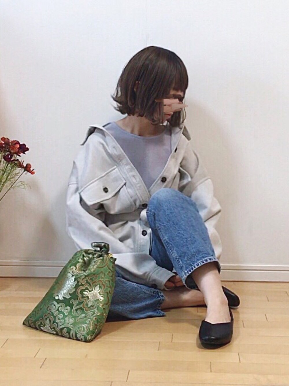 「PR、vivian公式アンバサダー、vivianコーデ、vivian 、バブーシュ、auntmarie's 、CPOジャケット、ボンディング、カットソー、巾着バッグ」｜「VIVIANのスクエアトゥセンターステッチデザインVカットバブーシュ（パンプス、ブラック系）」を使った、mikaさん（レディース・155cm）の冬コーディネートの1枚目の写真
