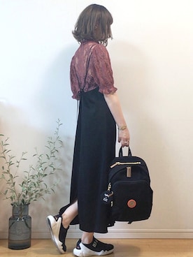 「サロペットスカート」｜「アイテム（腕時計）」を使った、mikaさん（レディース・155cm）の秋コーディネート