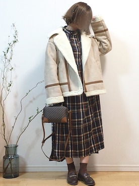 「チェックワンピース」｜「アイテム（ブルゾン）」を使った、mikaさん（レディース・155cm）の秋コーディネート
