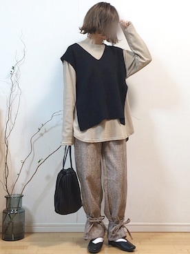 「Happy John（ハッピージョン）のアイテム（パンツ）」を使った、mikaさん（レディース・155cm）の秋コーディネート