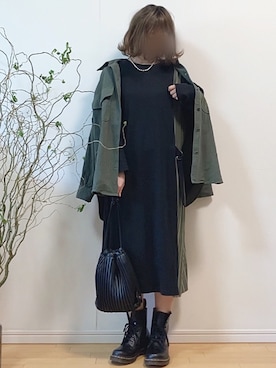 「プリーツバッグ」｜「アイテム（ジャケット/アウター）」を使った、mikaさん（レディース・155cm）の冬コーディネート