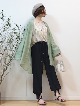 「トングサンダル」｜「アイテム（ハンチング/ベレー帽）」を使った、mikaさん（レディース・155cm）の春コーディネート