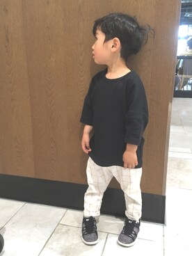 「こどもの日」｜「アイテム（スニーカー）」を使った、あおいさん（キッズ・90cm）の春コーディネート