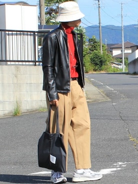 「秋のカフェオレコーデ」｜「アイテム（ライダースジャケット）」を使った、月さん（メンズ・177cm）の秋コーディネート