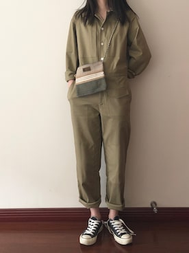 「CT70s」｜「アイテム（つなぎ/オールインワン）」を使った、无限诗さん（レディース・168cm）の秋コーディネート