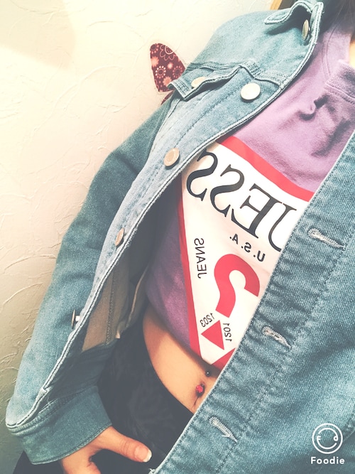 りんね Guessのtシャツ カットソーを使ったコーディネート Wear