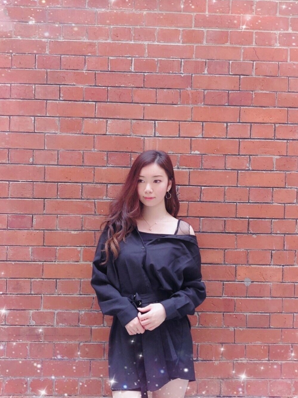 「ootd、夏、街頭穿搭、コーディネート、黒」｜「LOOK AT MEのアイテム（オールインワン・サロペット、ブラック系）」を使った、ashley_hhyさん（レディース・165cm）の夏コーディネートの1枚目の写真