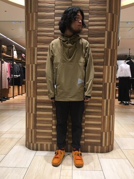 「and wander（アンドワンダー）のアイテム（マウンテンパーカー）」を使った、Kato Taroさん（メンズ・164cm）の夏コーディネート