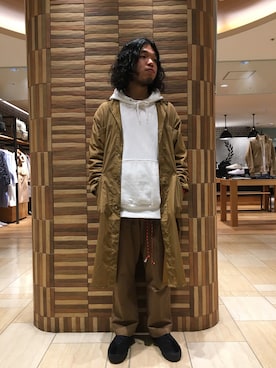 「MANASTASH（マナスタッシュ）のアイテム（ステンカラーコート）」を使った、Kato Taroさん（メンズ・164cm）の冬コーディネート