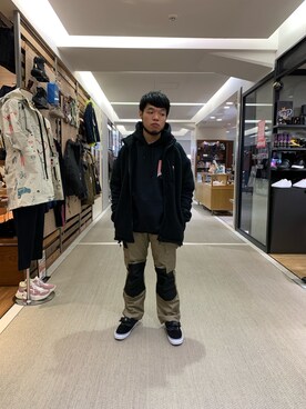 「AlexanderLeeChang（アレキサンダーリーチャン）のアイテム（パーカー）」を使った、Kato Taroさん（メンズ・164cm）の冬コーディネート