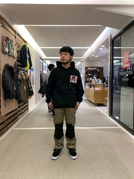 「AlexanderLeeChang（アレキサンダーリーチャン）のアイテム（パーカー）」を使った、Kato Taroさん（メンズ・164cm）の冬コーディネート