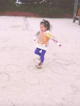 「Keikiii（ケイキィー）のアイテム」を使った、ToRi さん（キッズ・90cm）の冬コーディネート