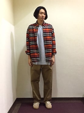 「アイテム（チノパンツ、イエロー系）」を使った、FACTOTUM_Teraoさん（メンズ・176cm）の秋コーディネート