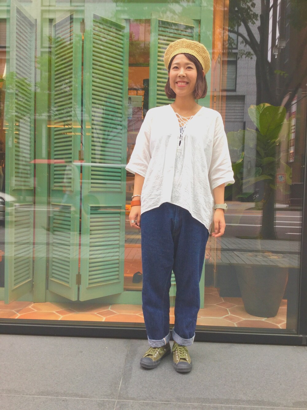 「カジュアル、ラフ、デニムパンツ、BEAMS、BEAMS BOY、HAVERSACK、orslow、Moonstar、casselini、デニム好き」｜「Ray BEAMSのアイテム（ハンチング/ベレー帽、ホワイト系）」を使った、Emika Abeさん（レディース・162cm）の夏コーディネートの1枚目の写真