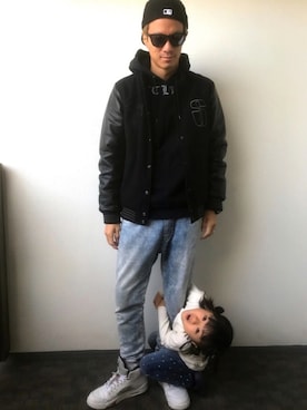 「STUSSY（ステューシー）のアイテム（スタジャン）」を使った、魔裟さん（メンズ・180cm）の秋コーディネート
