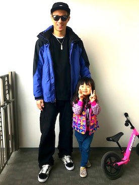 「carhartt」｜「アイテム（マウンテンパーカー）」を使った、魔裟さん（メンズ・180cm）の冬コーディネート