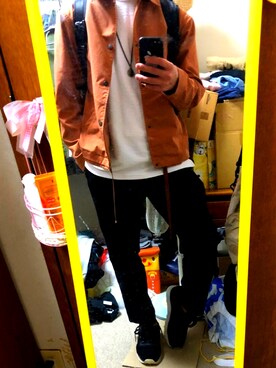 「アイテム（ネックレス、ブラウン系）」を使った、あっきーさん（メンズ・168cm）の秋コーディネート
