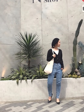 「TODAYFUL（トゥデイフル）のTODAYFUL(トゥディフル)  "ROY's Denim"カットオフデニム（デニムパンツ）」を使った、ERINA  TAMOTSUさん（レディース・153cm）の春コーディネート