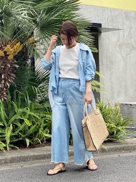 「アイテム（サンダル、ゴールド系）」を使った、asuka.kさん（レディース・161cm）の春コーディネート