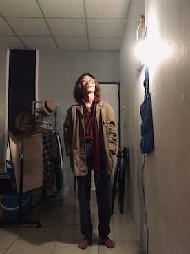 「Levi's（リーバイス）のアイテム（チェスターコート）」を使った、Pato Vetoriniさん（メンズ・170cm）の冬コーディネート