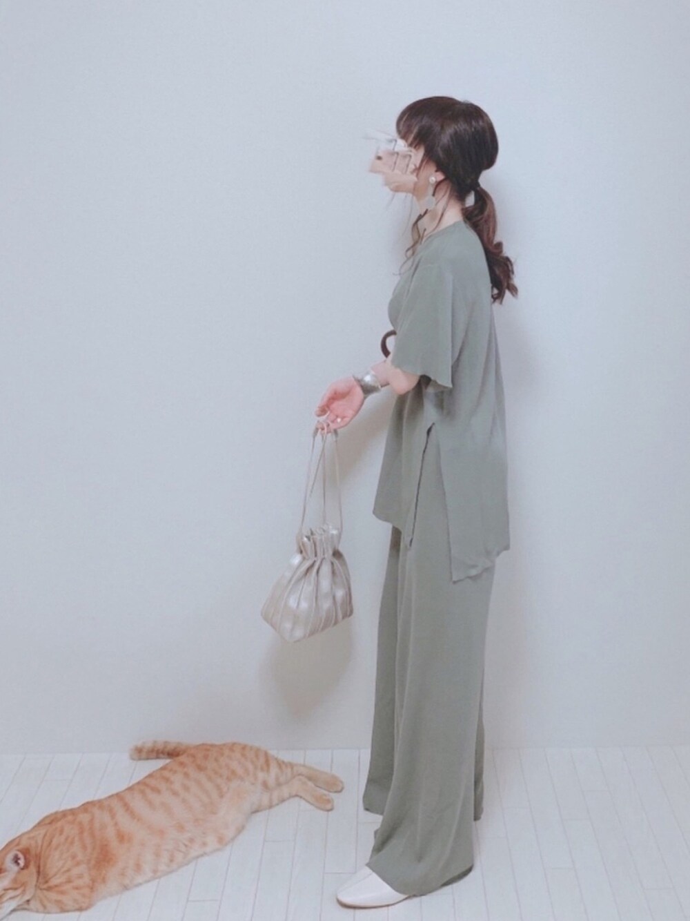 「おうちスタイル、おうちファッション、Avail、セットアップ、しまむら、シャツワンピース、シンプルコーデ、カジュアルコーデ、GU」｜「kareiのアイテム（セットアップ、グリーン系）」を使った、minmin08_さん（レディース・160cm）の春コーディネートの1枚目の写真