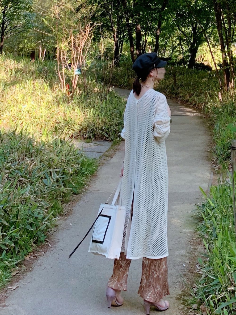 「しまむら、しまむらコーデ、しまパト、プリーツパンツ、ペイズリー、メッシュワンピ、シアー、シースルー、GRL」｜「FutierLandのアイテム（ワンピース/ドレス、ホワイト系）」を使った、minmin08_さん（レディース・160cm）の春コーディネートの1枚目の写真