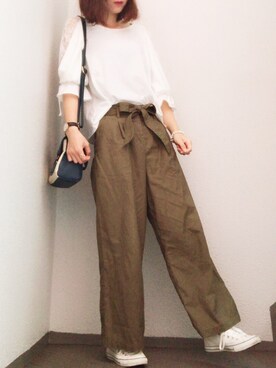 「モトマチジャイロのアイテム（シャツ/ブラウス、ホワイト系）」を使った、megumiさん（レディース・165cm）の夏コーディネート